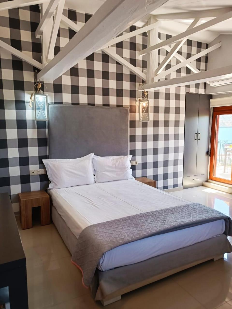 Ariadnes Holiday Accommodation Apidias Lakos Buitenkant foto