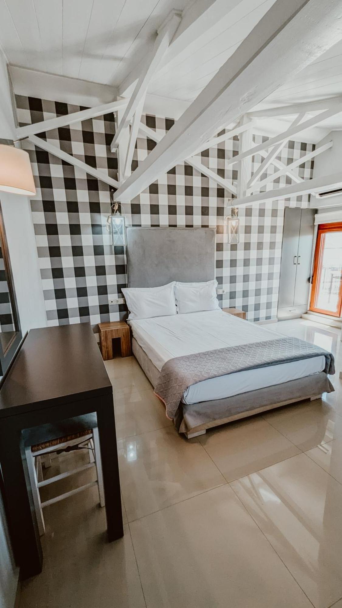 Ariadnes Holiday Accommodation Apidias Lakos Buitenkant foto